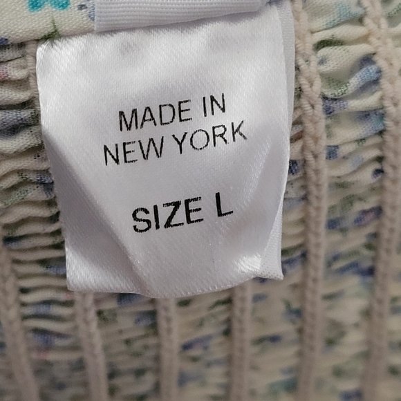 Petersyn Sybil Cropped Floral Smocked Top Size L New - Picture 10 of 11